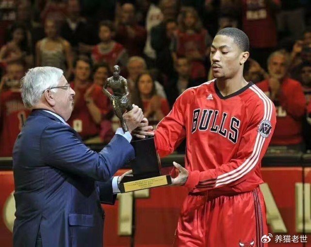 开奖-都知道罗斯是历史最年轻MVP,那最老MVP是谁?|NBA|马龙|芝加哥公牛队|迈克尔·乔丹|nba_新浪体育_新浪新闻