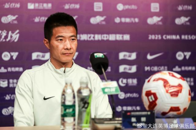 注册-吕鹏：球队斗志昂扬 都非常期待首个主场到来
